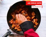 Foto langkah ke 5 dari resep Ayam Gurih Kacang Mede.