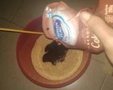 Foto langkah ke 2 dari resep Rhum Raisin Choco Balls.
