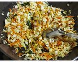வெயிட்லாஸ் பொரியல்/கேரட் முட்டைகோஸ் பொரியல்(cabbage poriyal recipe in tamil) ரெசிபி ஸ்டேப் 3 புகைப்படம்
