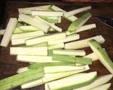 Foto del paso 1 de la receta: Bastoncitos de zucchini