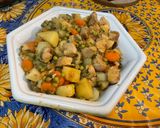 Une image de l'étape 28 de Poulet aux carottes, panais, petits pois et pommes de terre.