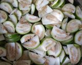 Foto langkah ke 2 dari resep Tumis sambal terong kacang panjang.