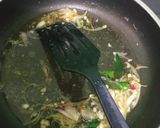 Foto langkah ke 4 dari resep Tumis dori enoki.