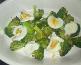 A picture of step 2 of Baked Broccoli with Bechamel, Egg, and Turkey Ham.