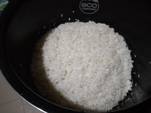 Langkah-langkah untuk membuat Cara membuat Nasi Kuning (Tumpeng) Rice Cooker