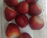 Foto langkah ke 1 dari resep Strawberry Candy.