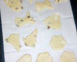 A picture of step 7 of Raisin cookies.