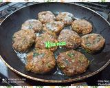 A picture of step 5 of Koftay aloo ka salan.