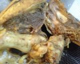 Foto langkah ke 2 dari resep Ayam goreng bumbu sambal hati.