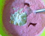 Foto del paso 6 de la receta: Helado de fresas casero con yogur griego de toffee
