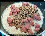 Foto del passaggio 2 della ricetta Risotto con Cotechino e Fagioli Dall'Occhio