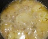 Foto del paso 10 de la receta: Patatas con gambas, almejas y gulas