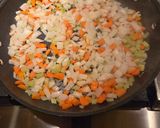 A picture of step 2 of Ham & bean soup.