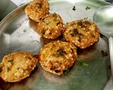 A picture of step 4 of Sabudana Vada.
