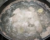 A picture of step 10 of Lotus root pork ribs soup.