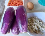 Foto langkah ke 1 dari resep Terong Balado Orak Arik Telur Teri.
