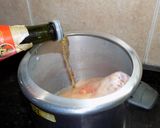 Foto del paso 2 de la receta: Codillo a la sidra en olla a presión