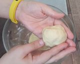 Foto del paso 4 de la receta: Bollos preñaos o choripanes en 30 minutos