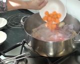 Foto del paso 3 de la receta Pollo y conejo rustidos con setas