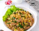 Foto langkah ke 7 dari resep Kwetiau Goreng Ayam pedas.