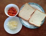 Hình bước làm 1 của món Sandwich hay Pizza ??