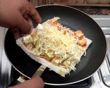 A picture of step 5 of Tricolour Paneer Toast 📌.