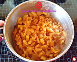 Foto del paso 1 de la receta: Pudín de naranja, plátano y manzana
