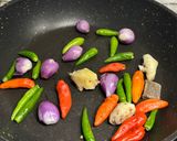 Foto langkah ke 2 dari resep Sambel pecak ikan.
