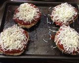 A picture of step 6 of Chicken parm burgers.