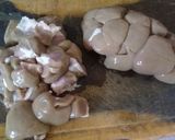 Foto del paso 1 de la receta: Riñones al vino