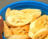 A picture of step 1 of Special Salted Dofo(Fried Plantain Slices).