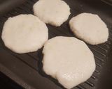 Foto del paso 5 de la receta: Arepas de Maíz Blanco (RECETA ORIGINAL)