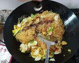 Foto langkah ke 8 dari resep Bihun Goreng.
