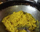A picture of step 5 of Sweetcorn/bhutte kees.