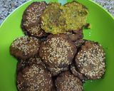 A picture of step 4 of Puffed Vada (Maize vada).