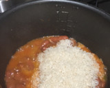 Foto del paso 4 de la receta: Arroz con Salchichas Ahumadas y Cerveza