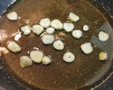 Foto del paso 2 de la receta: Migas de Bacalao confitadas con Piquillos caramelizados