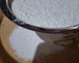 Foto langkah ke 5 dari resep Banana Sponge Cake.