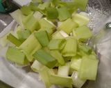 Foto langkah ke 1 dari resep Ayam Saus Tiram Daun Bawang.