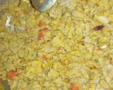 A picture of step 4 of Palm oil scrambled egg.