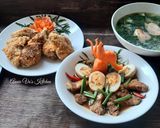 Hình bước làm 2 của món Gà tẩm bột chiên xù