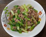 รูปขั้นตอนการทำที่ 3 ของ ผัดเส้นบุกสาหร่าย,ผักกาดเขียว,หมูสับ - คีโต