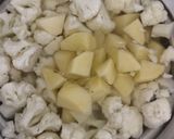 गोभी मटर (gobi matar recipe in Hindi) रेसिपी चरण 1 फोटो