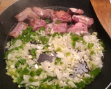 Foto del paso 1 de la receta: Paella con lo que tenía por la nevera 😉