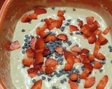 A picture of step 4 of Strawberry Cake with Almond Flour and Chocolate Chips.