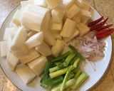 Hình bước làm 2 của món Củ cải trắng kho với thịt !
