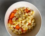 รูปขั้นตอนการทำที่ 1 ของ แกงกะหรี่สันในหมูกุ้งไข่ดาว (สูตรไม่ใช้ซุปก้อนสำเร็จรูป) Pork Tenderloin Curry with Shrimp
