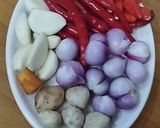 Foto langkah ke 2 dari resep Ayam Pedas.