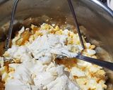 A picture of step 2 of Cream Cheese & Egg Sandwich.
