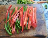 Foto del paso 2 de la receta: Chorizos con lo que tengo en casa